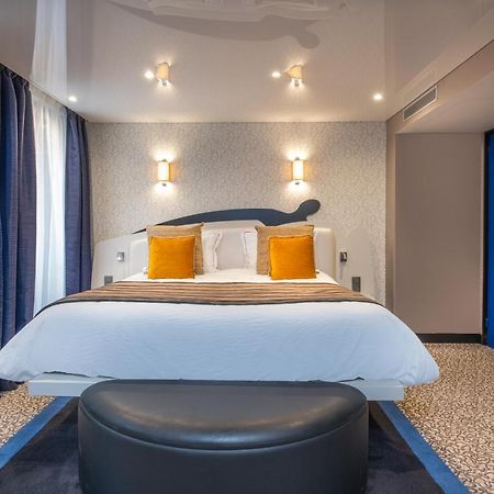 Hotel Du Vieux Saule Paris Ngoại thất bức ảnh