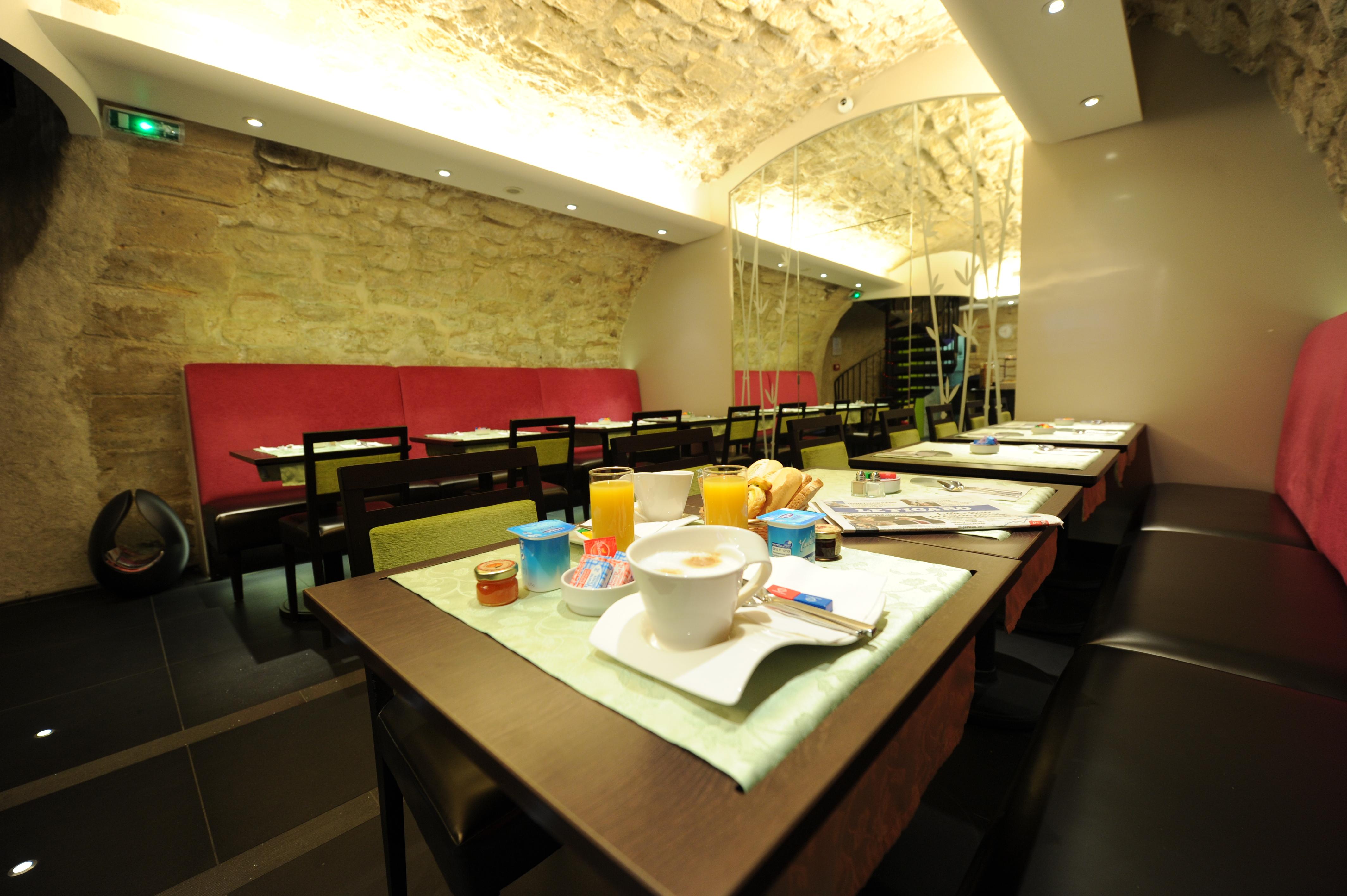 Hotel Du Vieux Saule Paris Ngoại thất bức ảnh