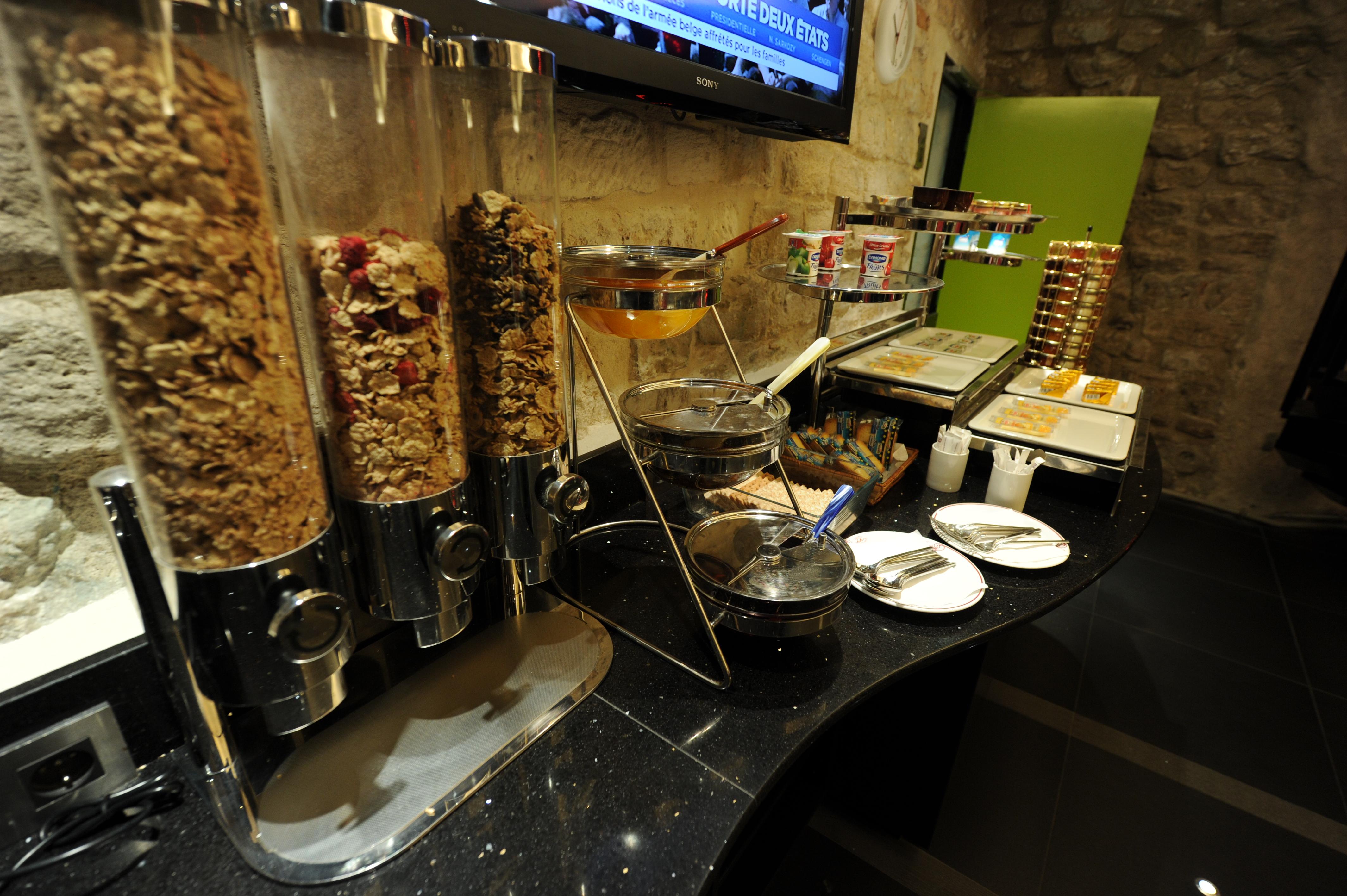 Hotel Du Vieux Saule Paris Ngoại thất bức ảnh
