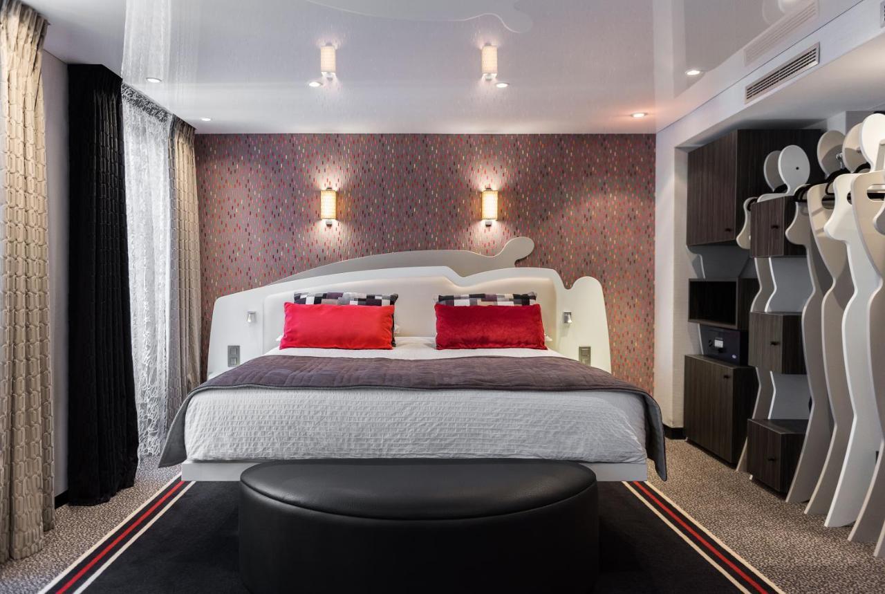Hotel Du Vieux Saule Paris Ngoại thất bức ảnh