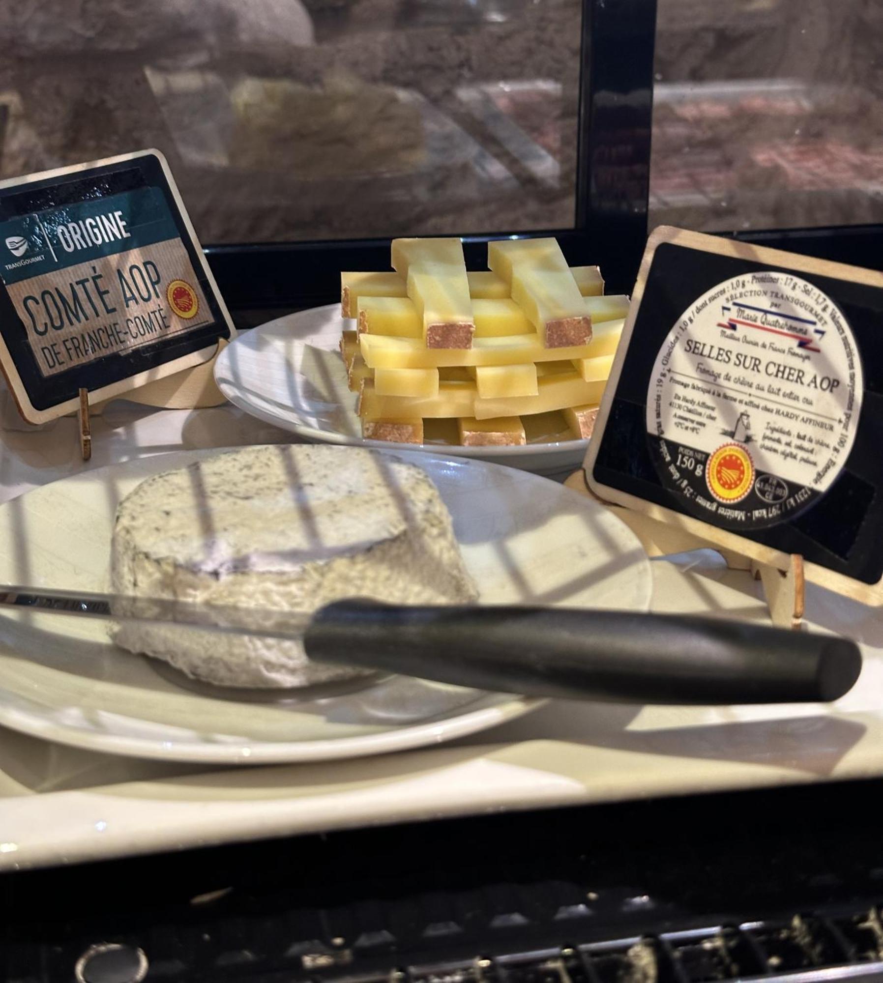 Hotel Du Vieux Saule Paris Ngoại thất bức ảnh
