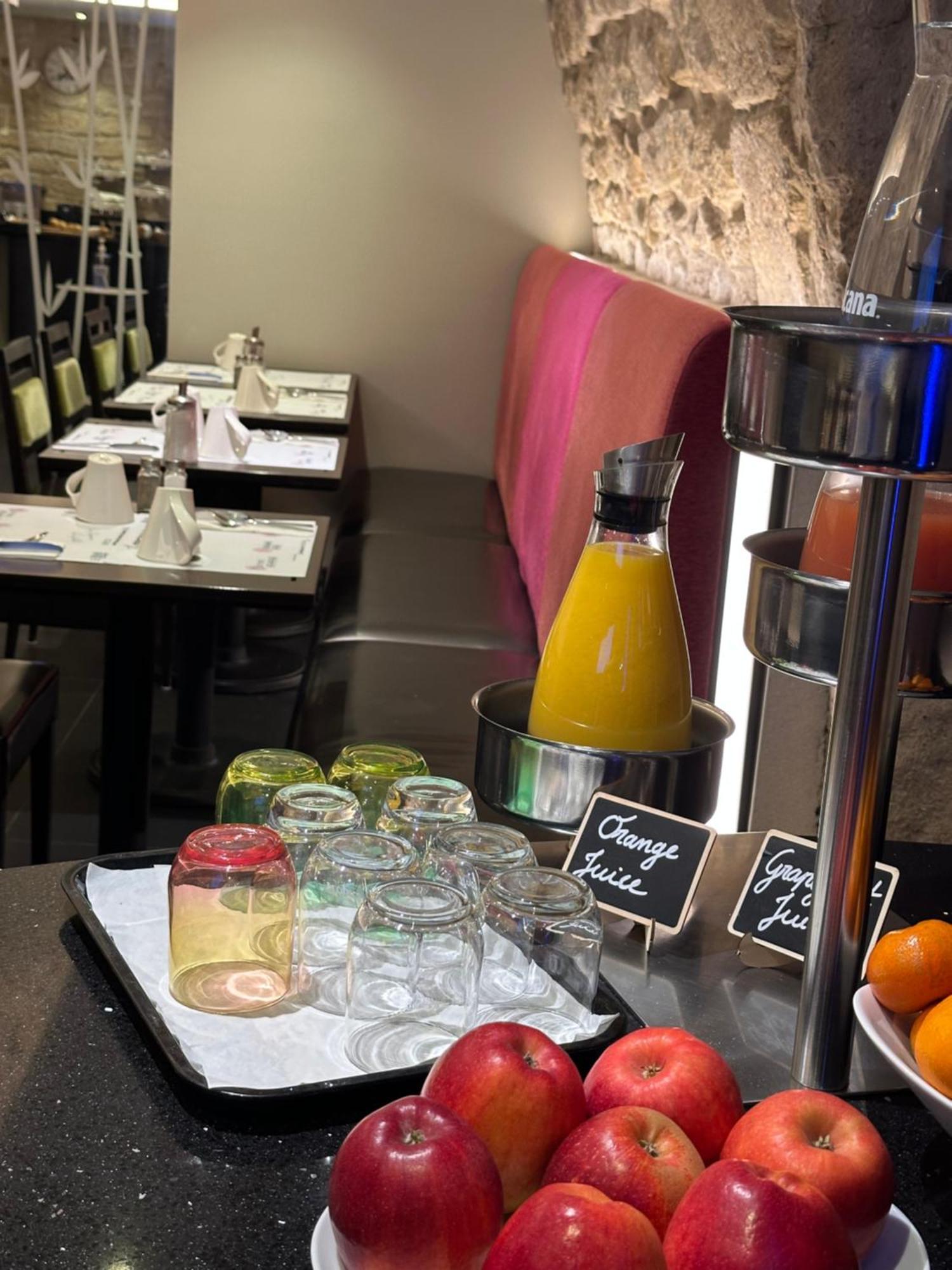 Hotel Du Vieux Saule Paris Ngoại thất bức ảnh